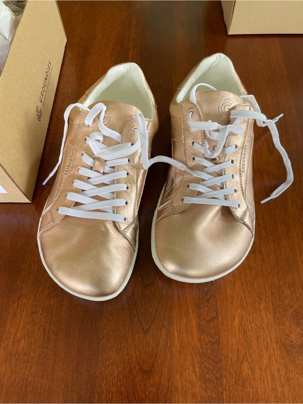 Groundies Metallic Rose Melbourne
Wide Toe Box
Size 11 US, 42 EU